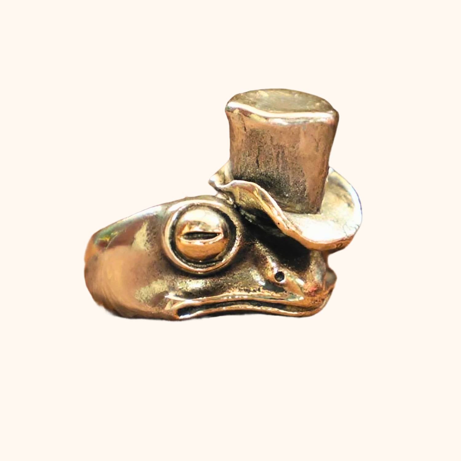 Bague la grenouille au chapeau