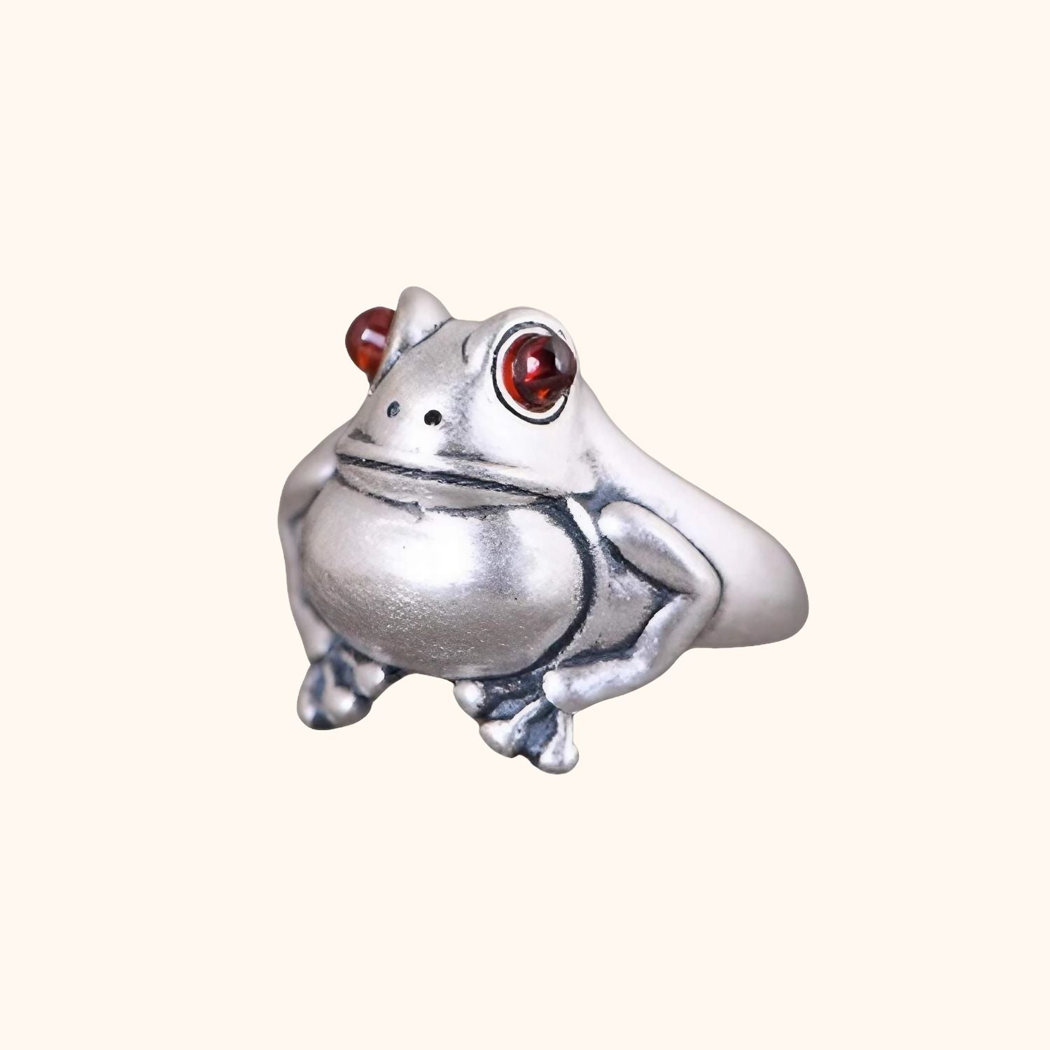 Bague la jolie grenouille qui coasse