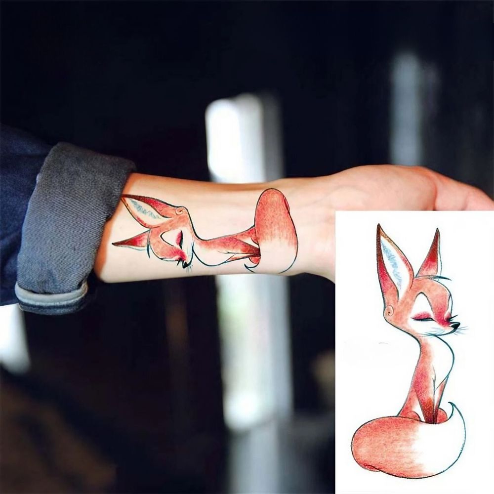 Tatouage renard minimaliste