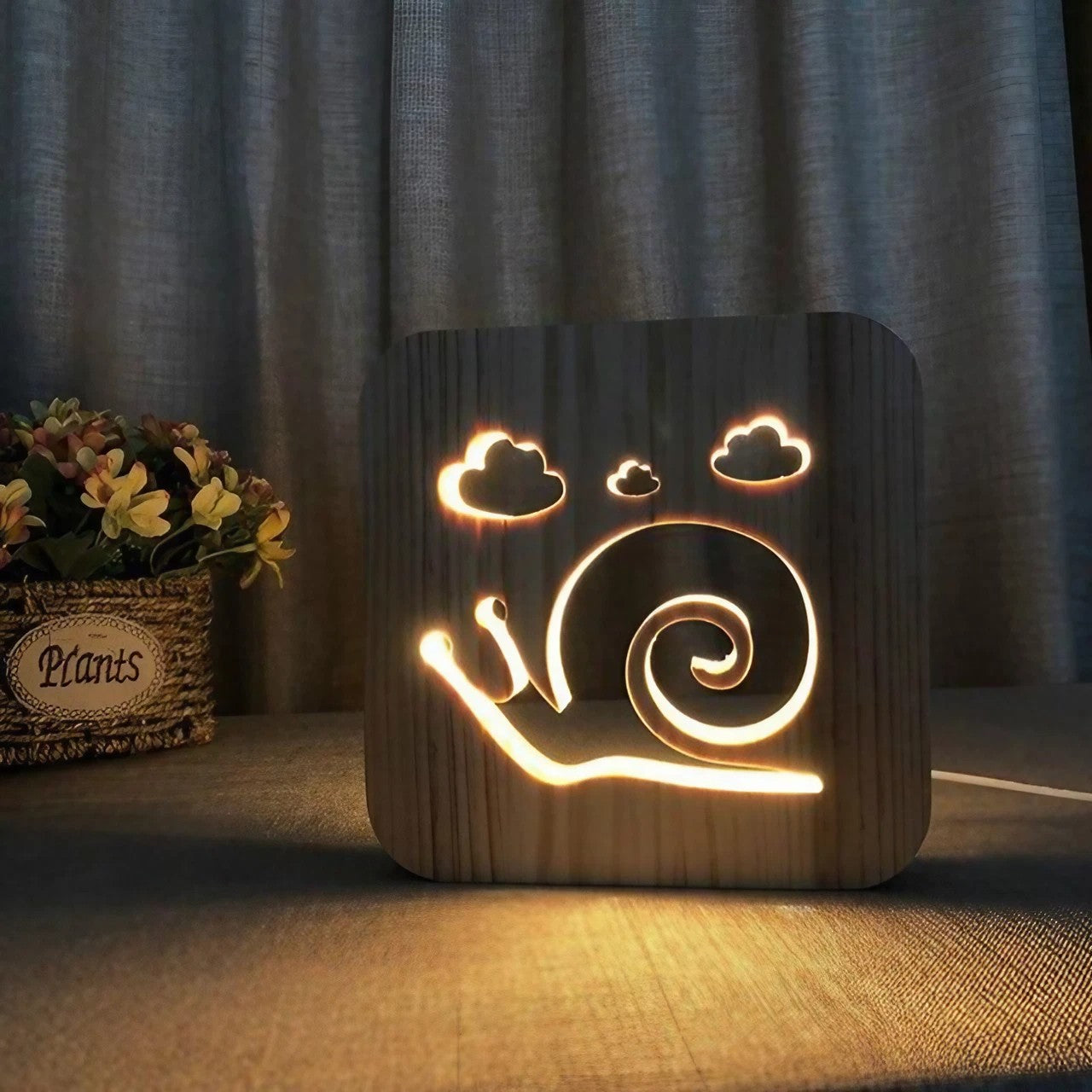 Lampe en bois escargot