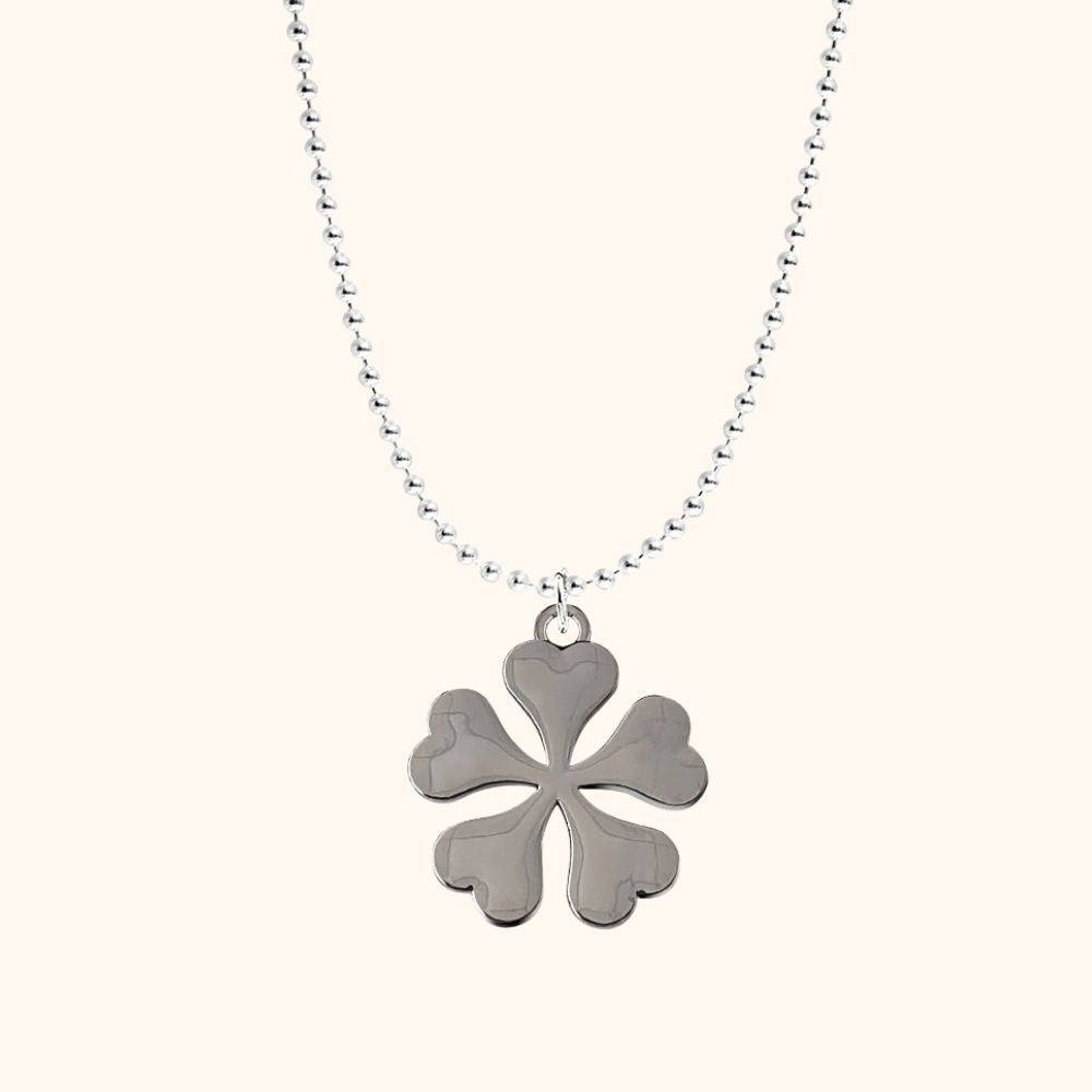 Collier trèfle noir