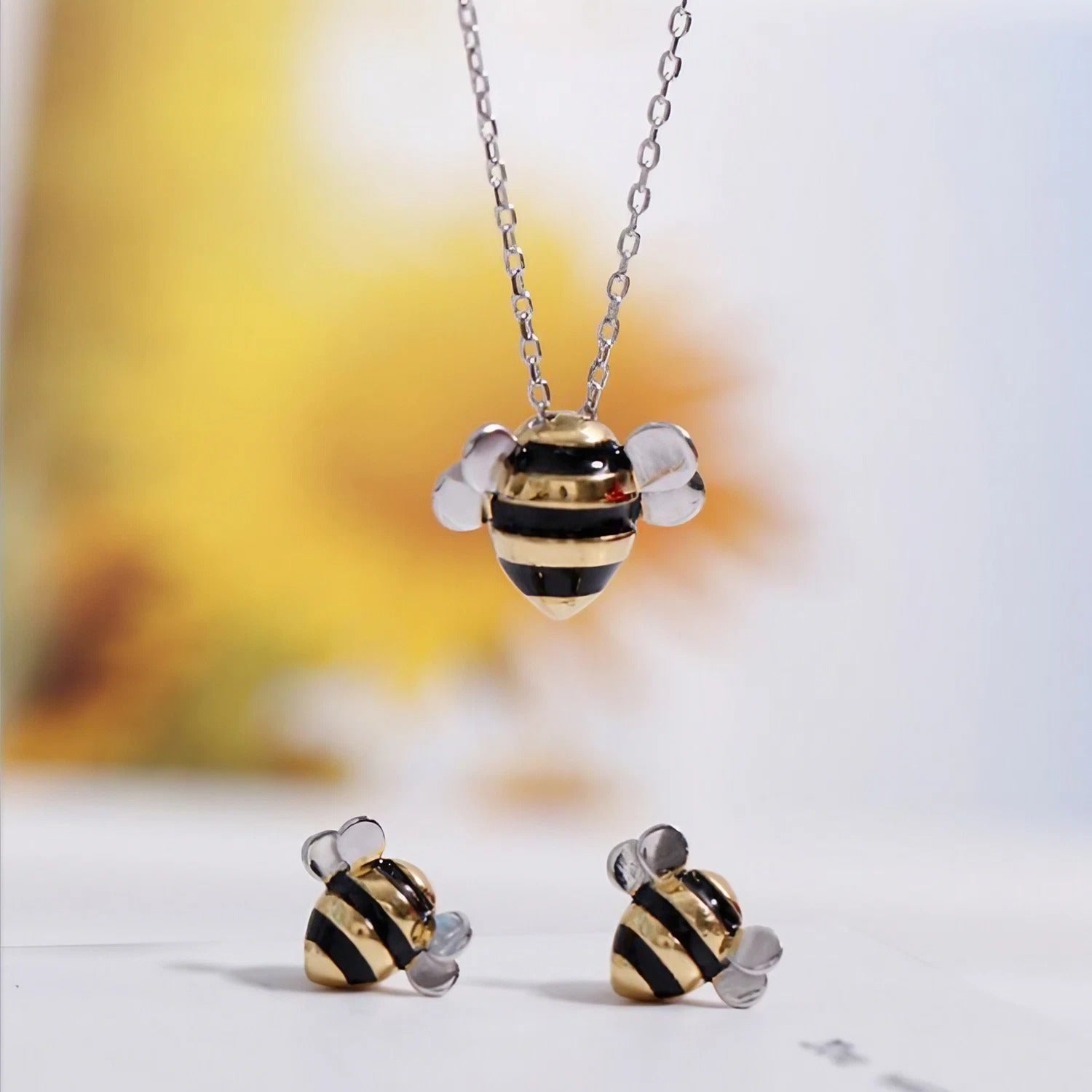 Collier abeille or