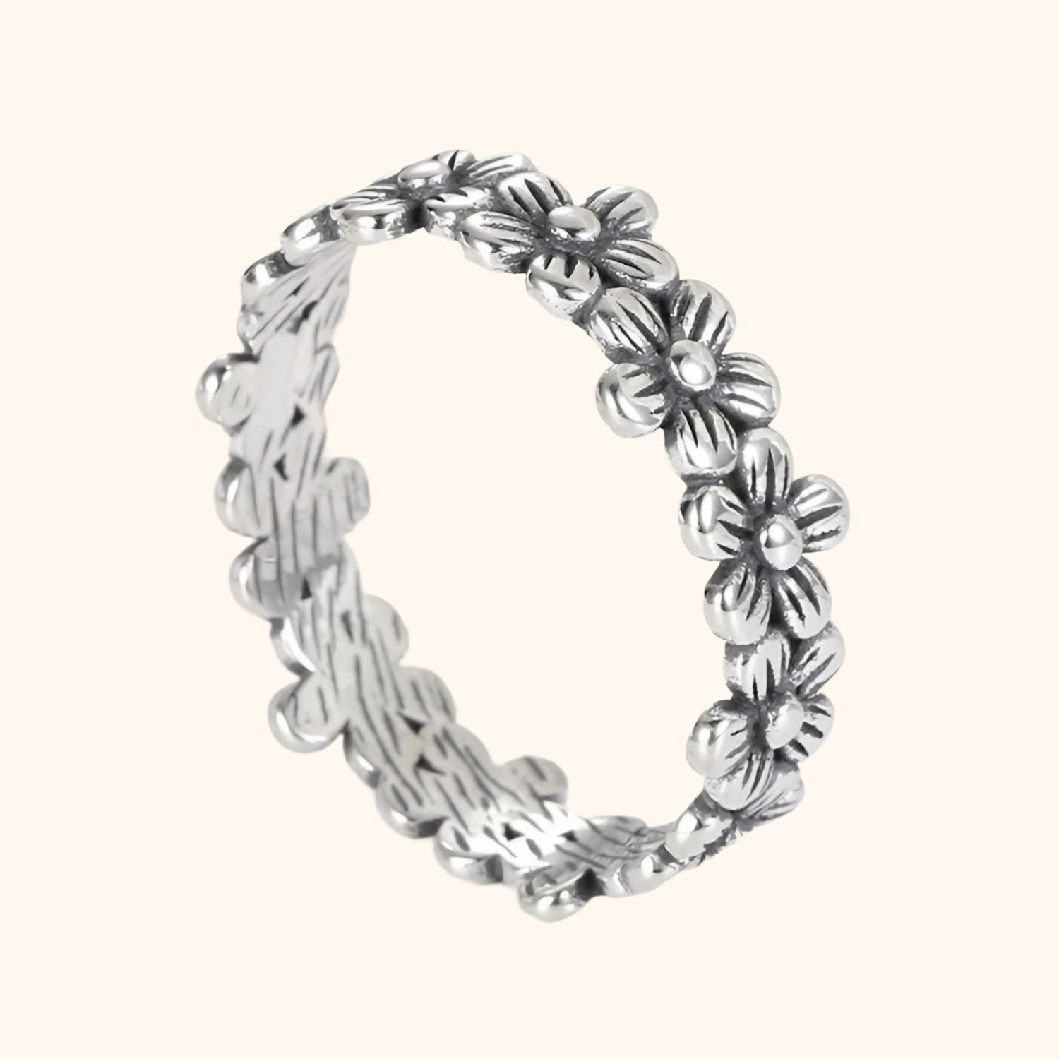 Bague vintage en argent et ses marguerites