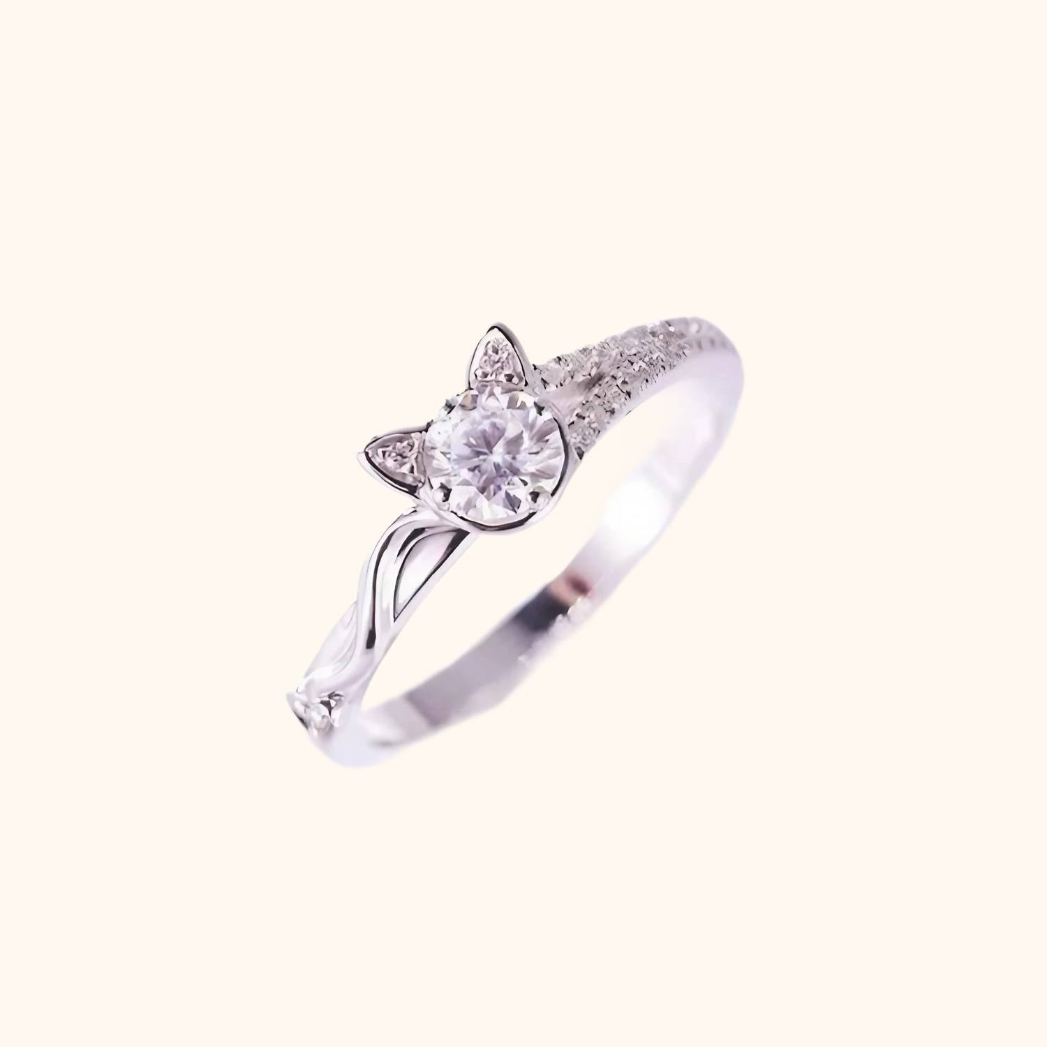 Bague le mignon chat de cristal