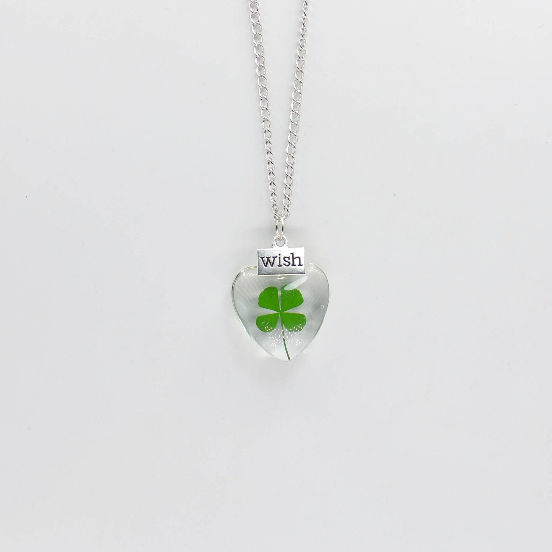 Pendentif trèfle