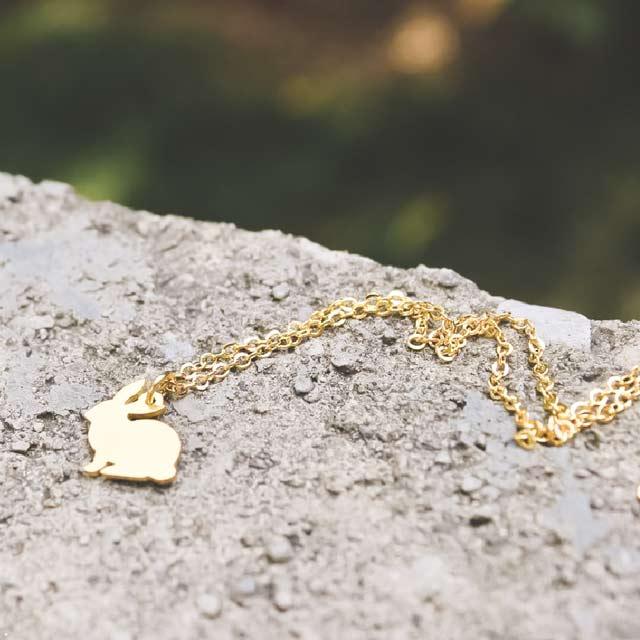 Collier minimaliste lapin doré - Le Petit Fermier